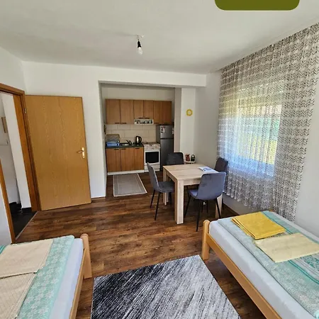 Omar, Una & Raska Apartmani