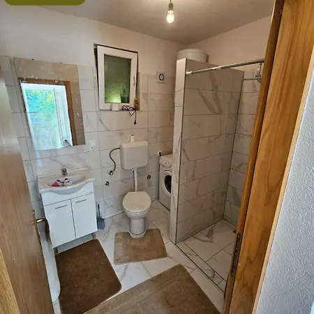 בית נופש Omar &